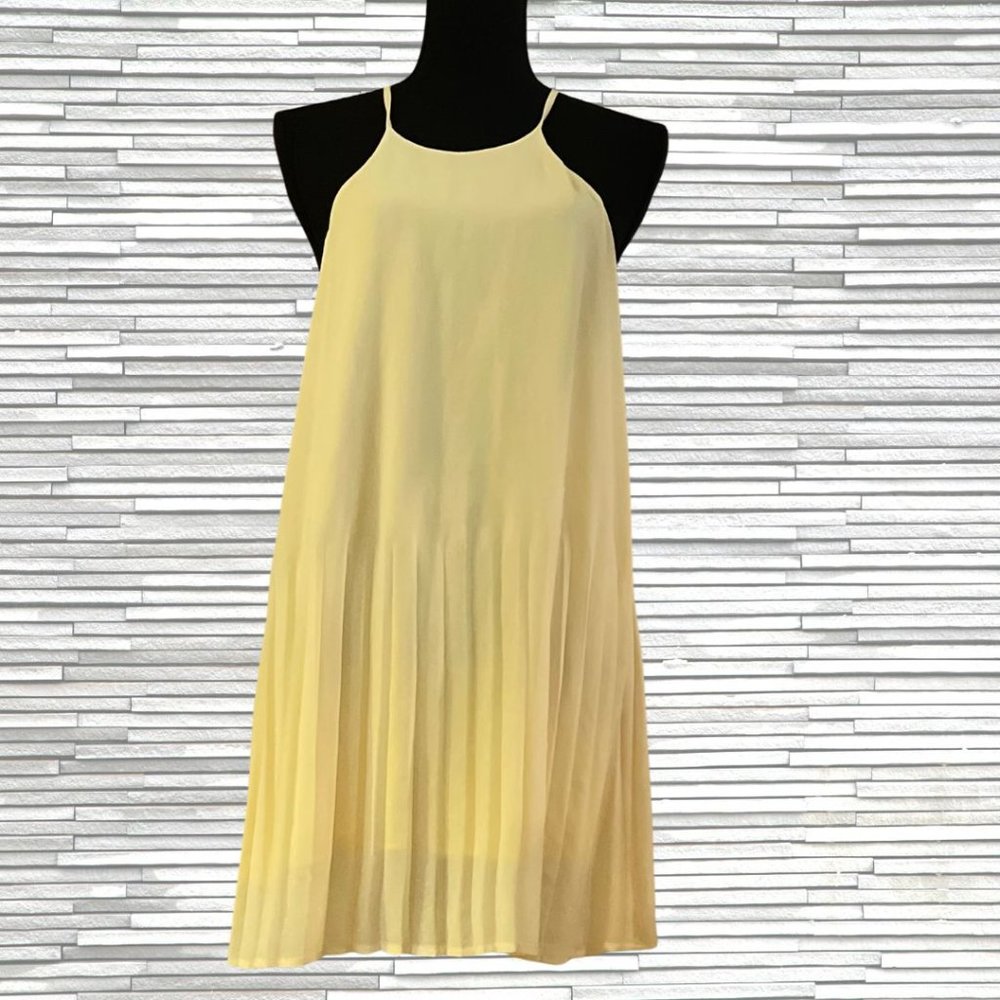 Lucca Couture Yellow Pleated Dress Size M